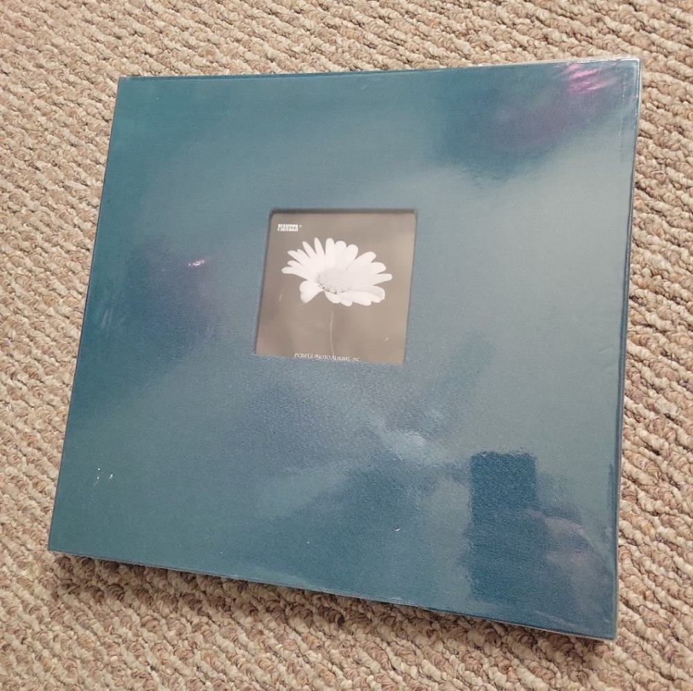 NEW 12in x 12in Fabric Teal Scrapbook With Pages